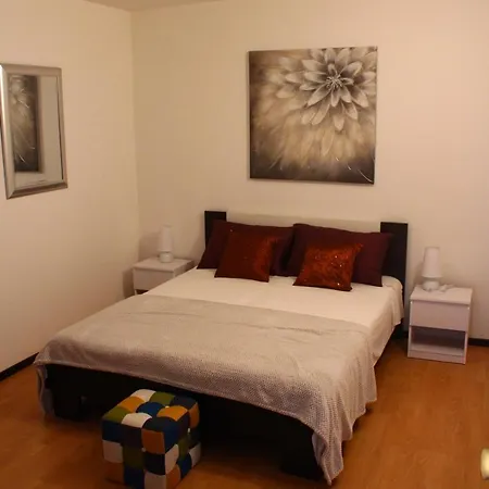 Arna Apartman Krk Town